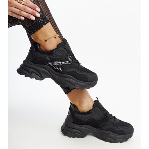 Czarne sneakersy na platformie zdobione cyrkoniami Maras ze sklepu gemre w kategorii Buty sportowe damskie - zdjęcie 171164419