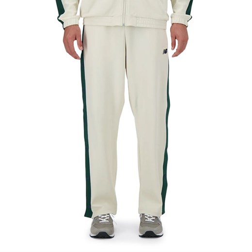 Spodnie New Balance MP41504LIN - beżowe ze sklepu streetstyle24.pl w kategorii Spodnie męskie - zdjęcie 171173499