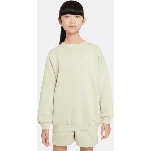Bluza dresowa dla dużych dzieci (dziewcząt) o kroju oversize Nike Sportswear Club Fleece - Zieleń ze sklepu Nike poland w kategorii Bluzy dziewczęce - zdjęcie 171174279