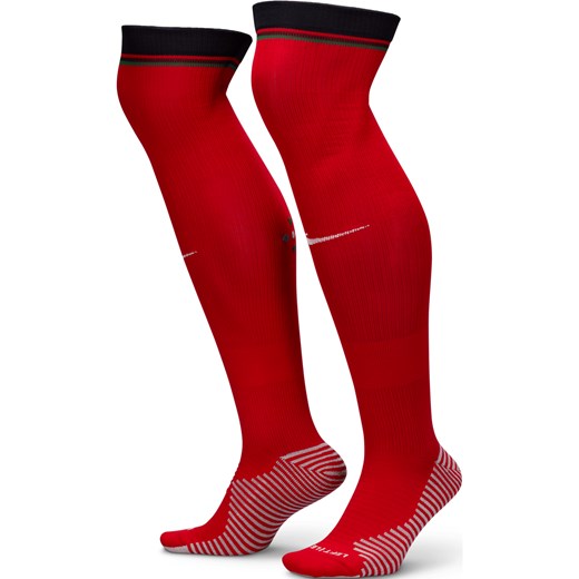 Długie skarpety piłkarskie Nike Dri-FIT Portugalia Strike (wersja domowa) - Czerwony ze sklepu Nike poland w kategorii Skarpetki męskie - zdjęcie 171174287