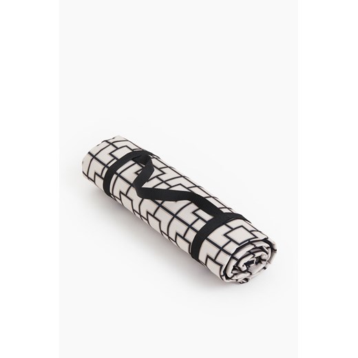 H & M - Wzorzysty koc piknikowy - Czarny ze sklepu H&M w kategorii Tekstylia ogrodowe - zdjęcie 171174568