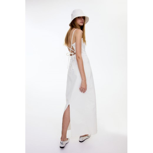 H & M - Dżinsowa sukienka z odkrytymi plecami - Biały ze sklepu H&M w kategorii Sukienki - zdjęcie 171197766