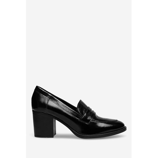 Półbuty damskie Lasocki na obcasie 