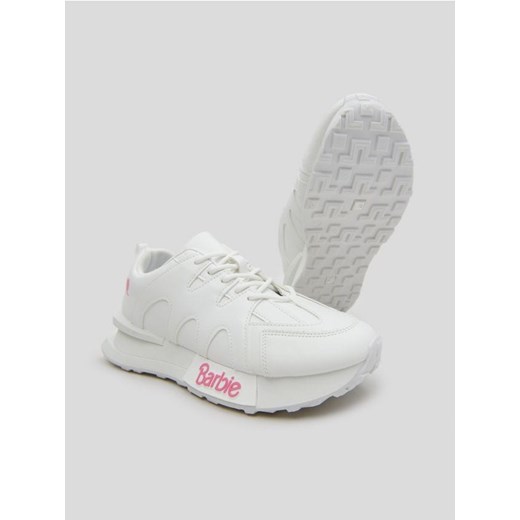 Sinsay - Sneakersy Barbie - biały ze sklepu Sinsay w kategorii Buty sportowe damskie - zdjęcie 171227317