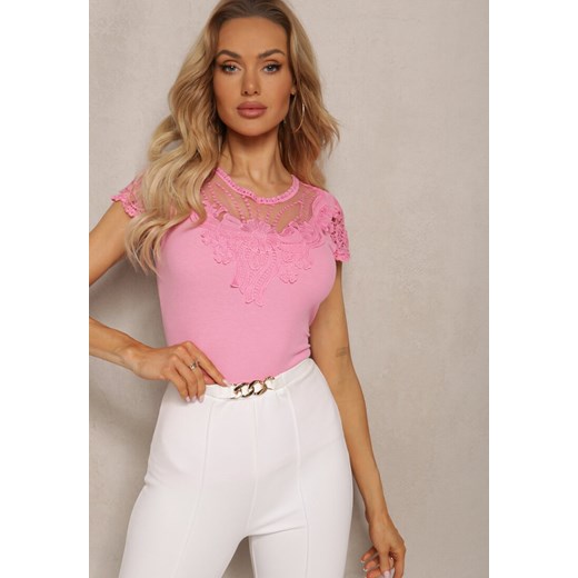 Różowy T-shirt z Koronkową Wstawką na Rękawach i Dekolcie Emililena ze sklepu Renee odzież w kategorii Bluzki damskie - zdjęcie 171233035