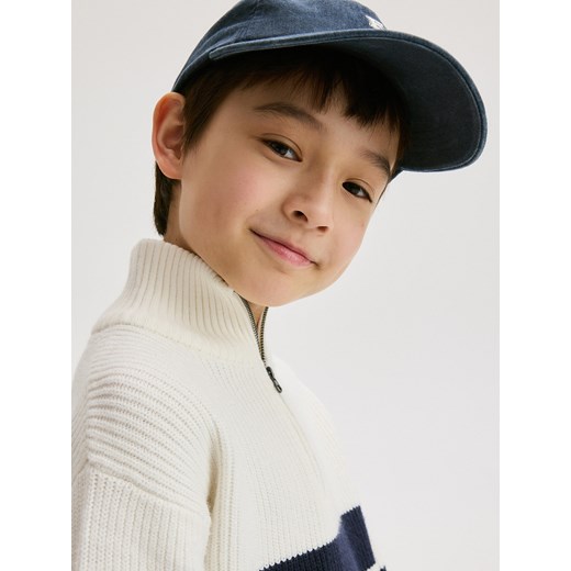 Reserved - Sweter z golfem w paski - złamana biel ze sklepu Reserved w kategorii Swetry chłopięce - zdjęcie 171257628