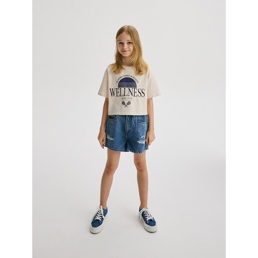Reserved - Jeansowe szorty z przetarciami - niebieski ze sklepu Reserved w kategorii Spodenki dziewczęce - zdjęcie 171261428