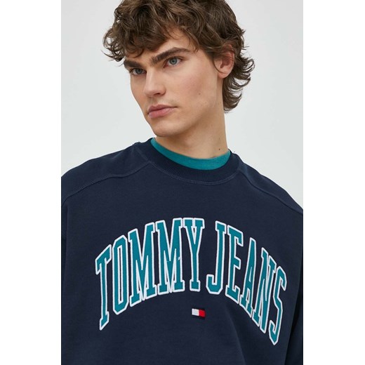 Tommy Jeans bluza bawełniana męska kolor granatowy z nadrukiem DM0DM18628 ze sklepu ANSWEAR.com w kategorii Bluzy męskie - zdjęcie 171262617