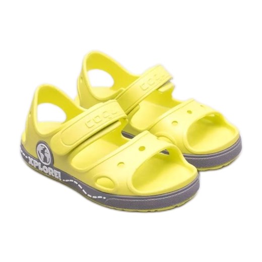 Sandały Coqui Yogi Jr 8861-407-1348 żółte ze sklepu ButyModne.pl w kategorii Sandały dziecięce - zdjęcie 171299766