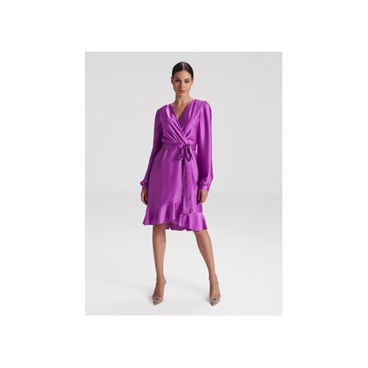 Swing Sukienka koktajlowa 5AG06500 Fioletowy Regular Fit ze sklepu MODIVO w kategorii Sukienki - zdjęcie 171301415