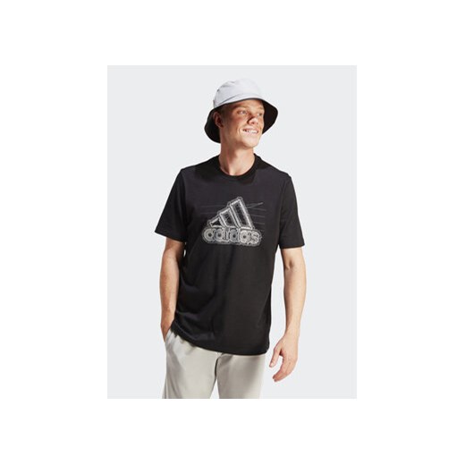adidas T-Shirt Growth Badge Graphic IN6258 Czarny Regular Fit ze sklepu MODIVO w kategorii T-shirty męskie - zdjęcie 171344806