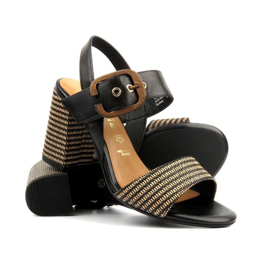 Sandały damskie na klocku - Tamaris 1-28015-42, czarne ze sklepu ulubioneobuwie w kategorii Sandały damskie - zdjęcie 171352246