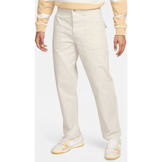 Spodnie męskie Fatigue Nike Life - Brązowy ze sklepu Nike poland w kategorii Spodnie męskie - zdjęcie 171364819