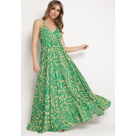 Zielona Wiskozowa Sukienka o Rozkloszowanym Kroju z Wiązaniem na Plecach Canella ze sklepu Born2be Odzież w kategorii Sukienki - zdjęcie 171372277