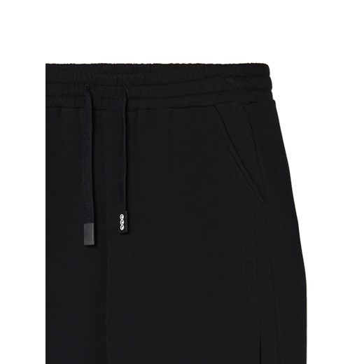 Spodnie męskie Cropp z dresu 