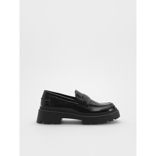 Reserved - Lakierowane loafersy - czarny ze sklepu Reserved w kategorii Mokasyny damskie - zdjęcie 171378347