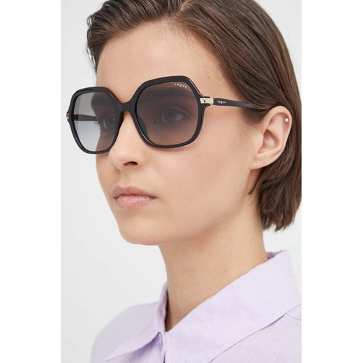 VOGUE okulary przeciwsłoneczne damskie kolor czarny 0VO5561S ze sklepu ANSWEAR.com w kategorii Okulary przeciwsłoneczne damskie - zdjęcie 171379258