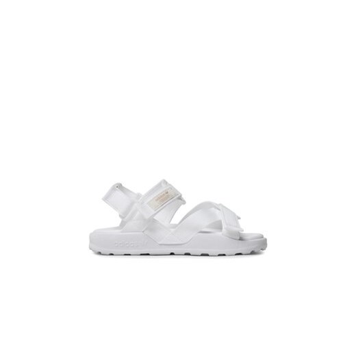 adidas Sandały Adilette Adventure Sandals HQ4242 Biały ze sklepu MODIVO w kategorii Sandały damskie - zdjęcie 171411549