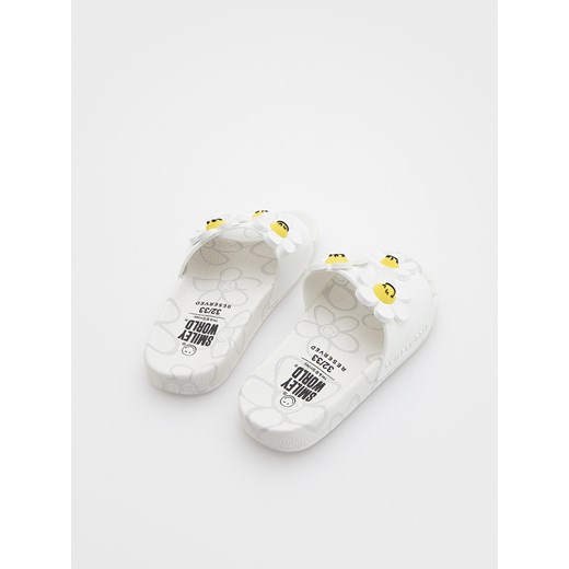 Klapki dziecięce Reserved bez zapięcia 