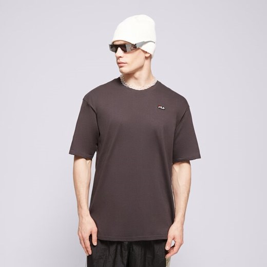 FILA T-SHIRT BADGE LOGO TEE ze sklepu Sizeer w kategorii T-shirty męskie - zdjęcie 171442447