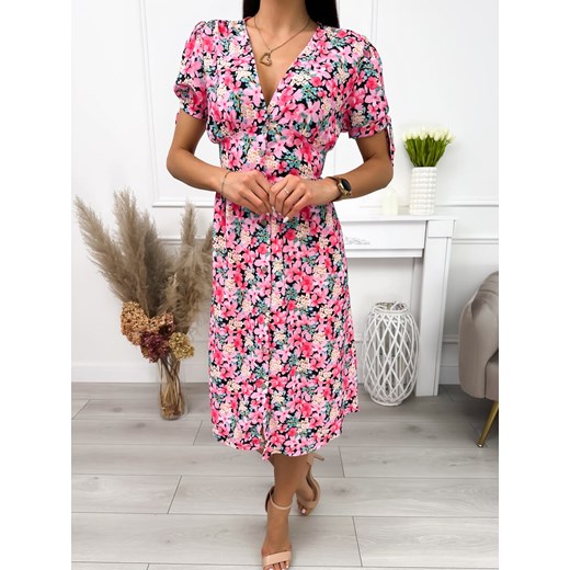 Sukienka różowa Modnakiecka.pl w serek rozkloszowana luźna boho midi z krótkim rękawem