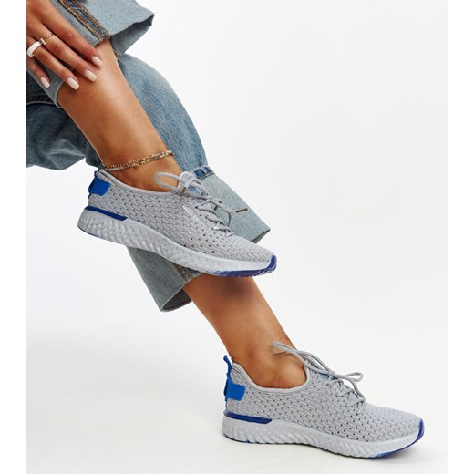 Szare materiałowe sneakersy damskie CROSS JEANS ze sklepu gemre w kategorii Buty sportowe damskie - zdjęcie 171445359