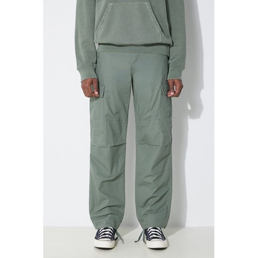 Carhartt WIP spodnie bawełniane kolor zielony w fasonie cargo I032467.1YF02 ze sklepu PRM w kategorii Spodnie męskie - zdjęcie 171450765