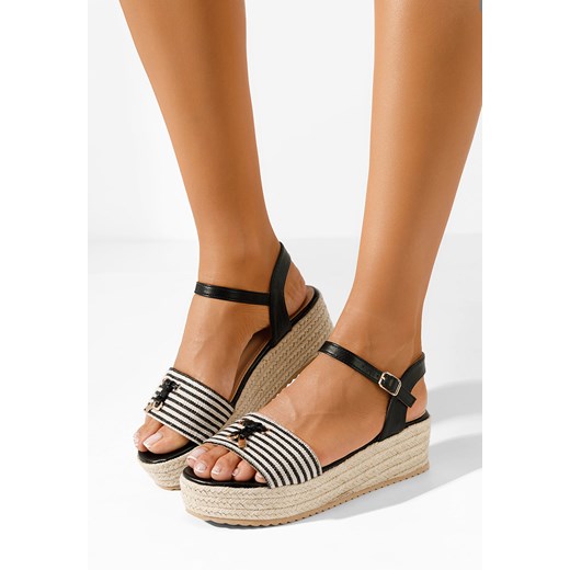 Czarne sandały na platformie Denika ze sklepu Zapatos w kategorii Sandały damskie - zdjęcie 171459516