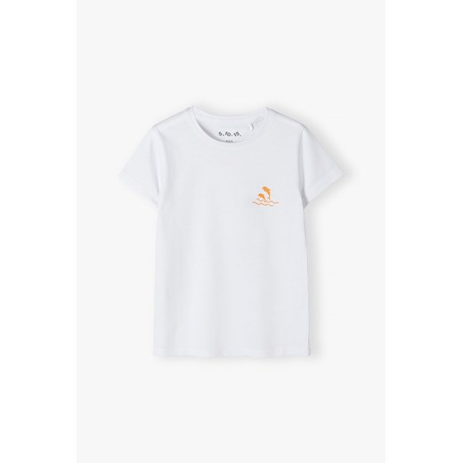Biały t-shirt dla dziewczynki z małym nadrukiem - delfinki 5.10.15. 104 5.10.15 promocyjna cena