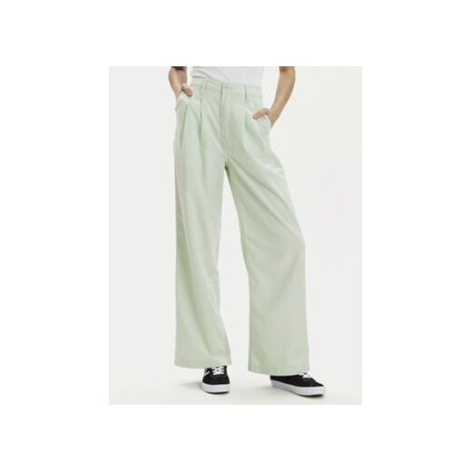 Vans Spodnie materiałowe Alder Relaxed Pleated Pant VN000GA0 Zielony Relaxed Fit ze sklepu MODIVO w kategorii Spodnie damskie - zdjęcie 171496009