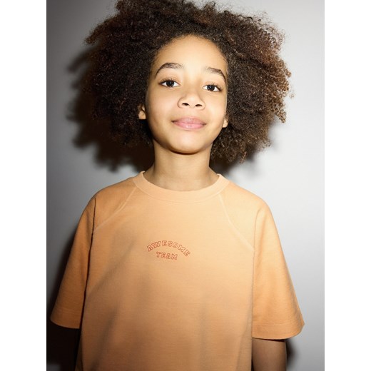 Reserved - T-shirt oversize z napisem - jasnopomarańczowy ze sklepu Reserved w kategorii T-shirty chłopięce - zdjęcie 171513126