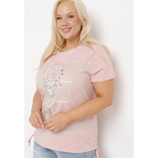 Różowy T-shirt z Bawełny Ozdobiony Cyrkoniami i Ściągaczami po Bokach Forena ze sklepu Born2be Odzież w kategorii Bluzki damskie - zdjęcie 171519619