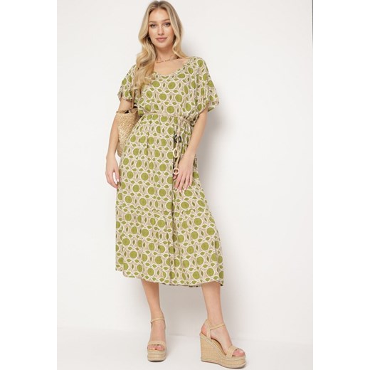Zielona Sukienka Rozkloszowana z Mozaikowym Wzorem z Wiskozy Kaliane ze sklepu Born2be Odzież w kategorii Sukienki - zdjęcie 171523157