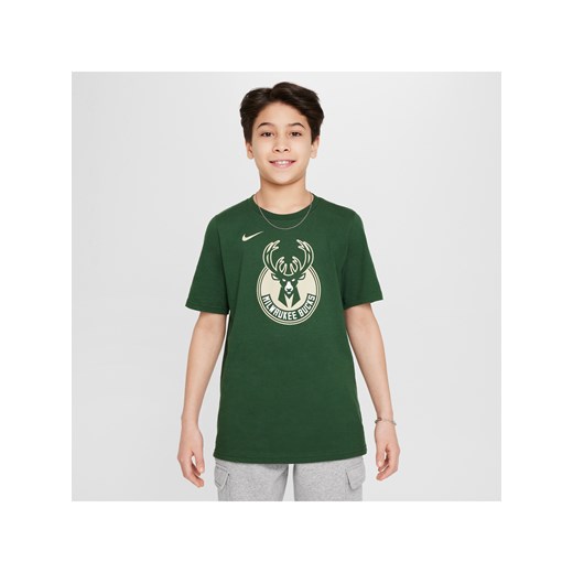 T-shirt z logo dla dużych dzieci (chłopców) Nike NBA Milwaukee Bucks Essential - Zieleń ze sklepu Nike poland w kategorii T-shirty chłopięce - zdjęcie 171537085