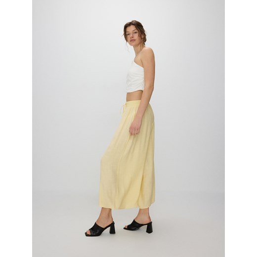 Reserved - Spodnie culotte z wiskozą - jasnożółty ze sklepu Reserved w kategorii Spodnie damskie - zdjęcie 171543855