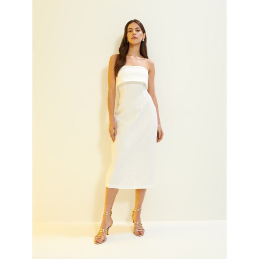 Mohito - Sukienka midi ze strukturalnej tkaniny - biały ze sklepu Mohito w kategorii Sukienki - zdjęcie 171554217