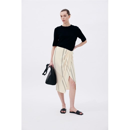 H & M - Kopertowa spódnica z dzianiny - Beżowy ze sklepu H&M w kategorii Spódnice - zdjęcie 171560545