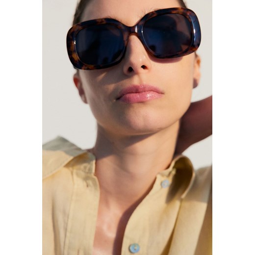 H & M - Kwadratowe okulary przeciwsłoneczne - Brązowy ze sklepu H&M w kategorii Okulary przeciwsłoneczne damskie - zdjęcie 171560708