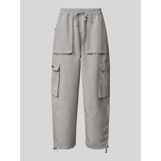 Spodnie cargo z detalem z logo model ‘Guide’ ze sklepu Peek&Cloppenburg  w kategorii Spodnie męskie - zdjęcie 171562519