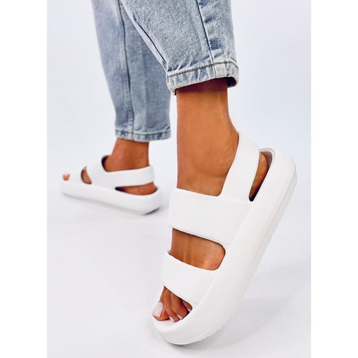 Sandały damskie casual białe bez zapięcia 