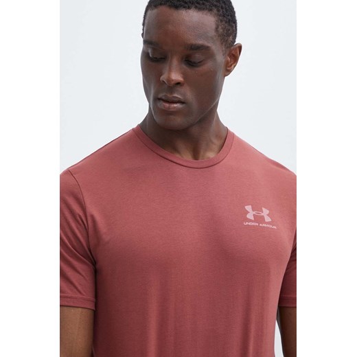Under Armour t-shirt męski kolor różowy z nadrukiem 1326799 ze sklepu ANSWEAR.com w kategorii T-shirty męskie - zdjęcie 171576045