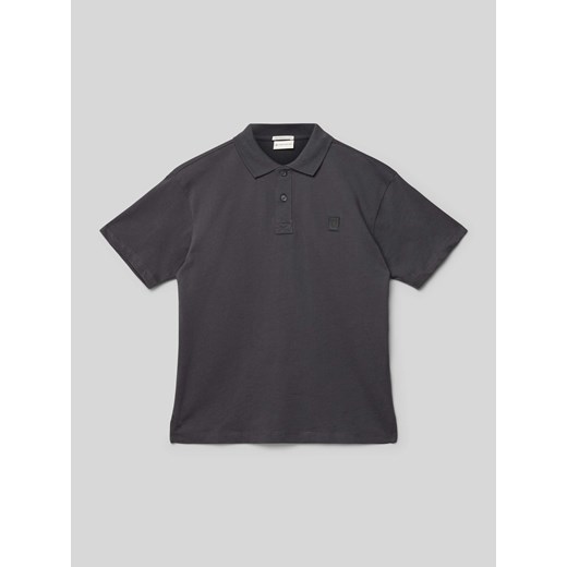 Koszulka polo z naszywką z logo ze sklepu Peek&Cloppenburg  w kategorii T-shirty chłopięce - zdjęcie 171576567