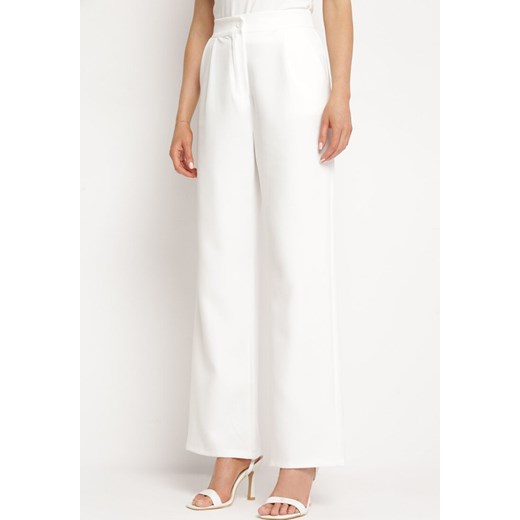 Białe Spodnie Garniturowe z Kieszeniami Letiza ze sklepu Born2be Odzież w kategorii Spodnie damskie - zdjęcie 171582388