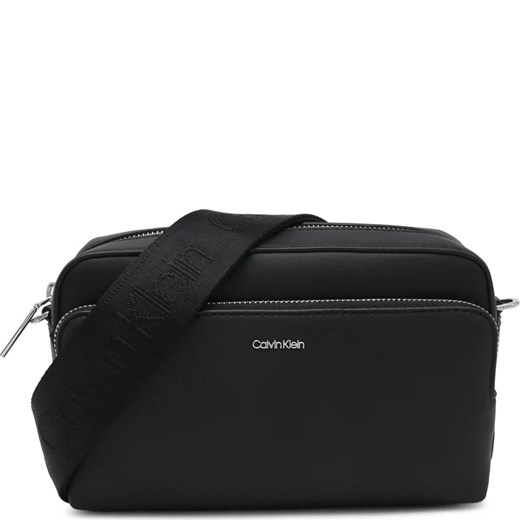 Listonoszka Calvin Klein ze skóry ekologicznej 