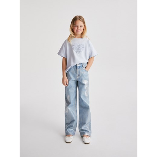 Reserved - Jeansy straight ze zdobieniem - niebieski ze sklepu Reserved w kategorii Spodnie dziewczęce - zdjęcie 171610606