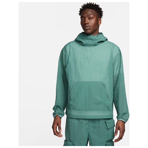 Bluza z tkaniny Nike Sportswear Tech Pack - Zieleń ze sklepu Nike poland w kategorii Bluzy męskie - zdjęcie 171703335