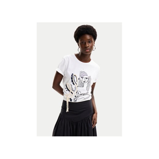 Desigual T-Shirt Tristan 24SWTKB0 Biały Regular Fit ze sklepu MODIVO w kategorii Bluzki damskie - zdjęcie 171704526