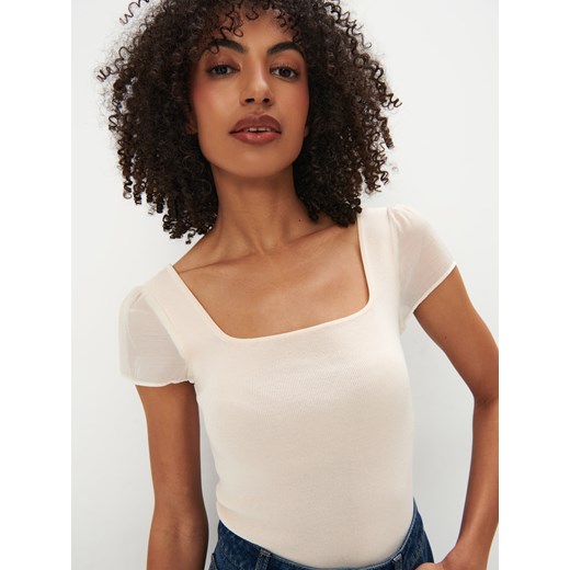 Bluzka damska Mohito z okrągłym dekoltem z krótkimi rękawami z wiskozy 