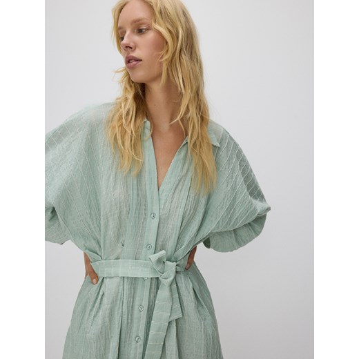 Sukienka Reserved casualowa z długim rękawem z dekoltem v 