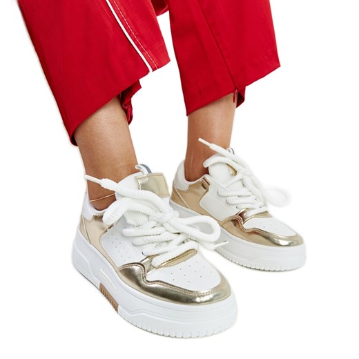 Biało-złote sneakersy na wysokiej platformie Farkas białe ze sklepu ButyModne.pl w kategorii Buty sportowe damskie - zdjęcie 171713168